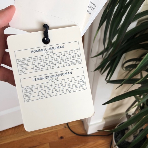 Moncler mink coat - Picture 9 of 9